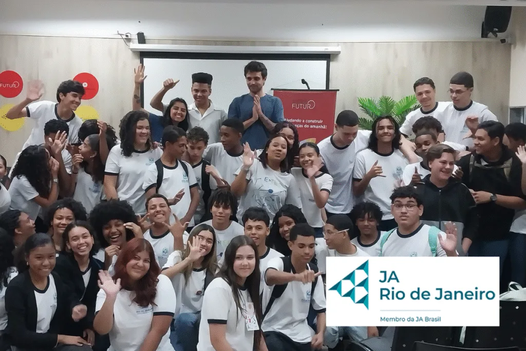 ONG JA Rio de Janeiro realiza Feira de Profissões do Futuro para conectar jovens a carreiras em ascensão