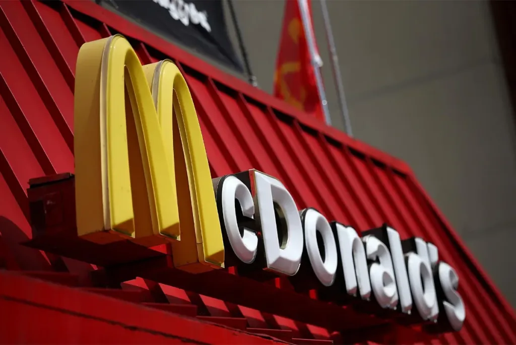 McDonald’s abre 131 vagas para atendente de restaurante no Rio de Janeiro