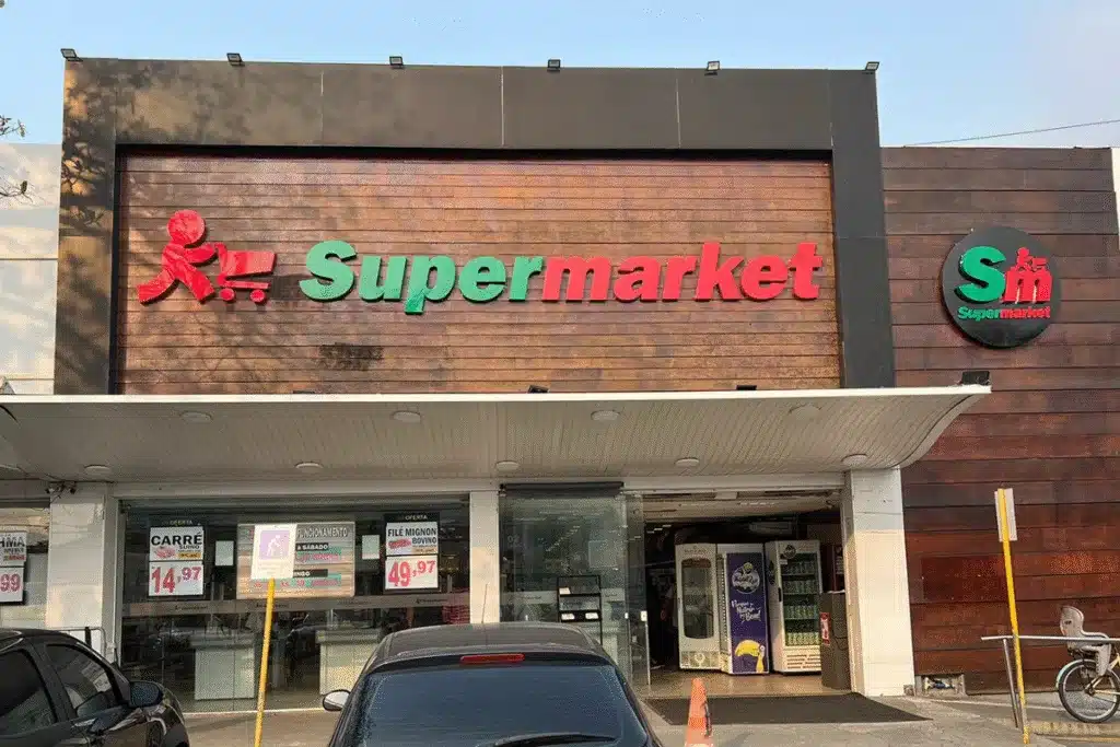 Feirão de Empregos Supermarket: vagas abertas com entrevistas presenciais em Piratininga no dia 11/11. Veja como Participar