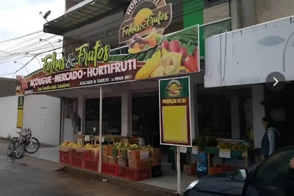 Hortifruti-folhas-e-frutos-vagas-caixa-confeiteiro-padeiro-atendente-operador-de-caixa