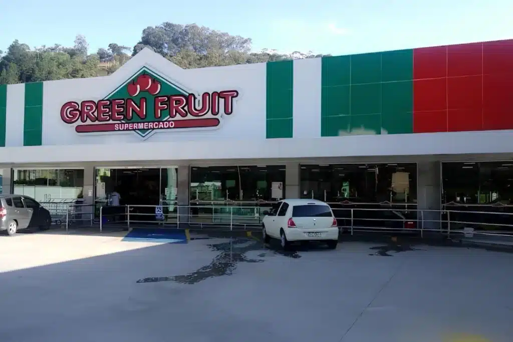 green-fruit-supermercado-vagas-hortifruti-encarregado-auxiliar-de-limpeza