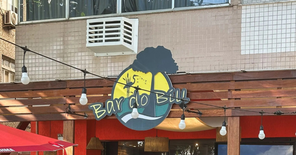 Famoso Bar Contrata na Barra da Tijuca e em Sepetiba! Vagas para Auxiliar de Barman, Auxiliar de Cozinha, Cumim e Garçom