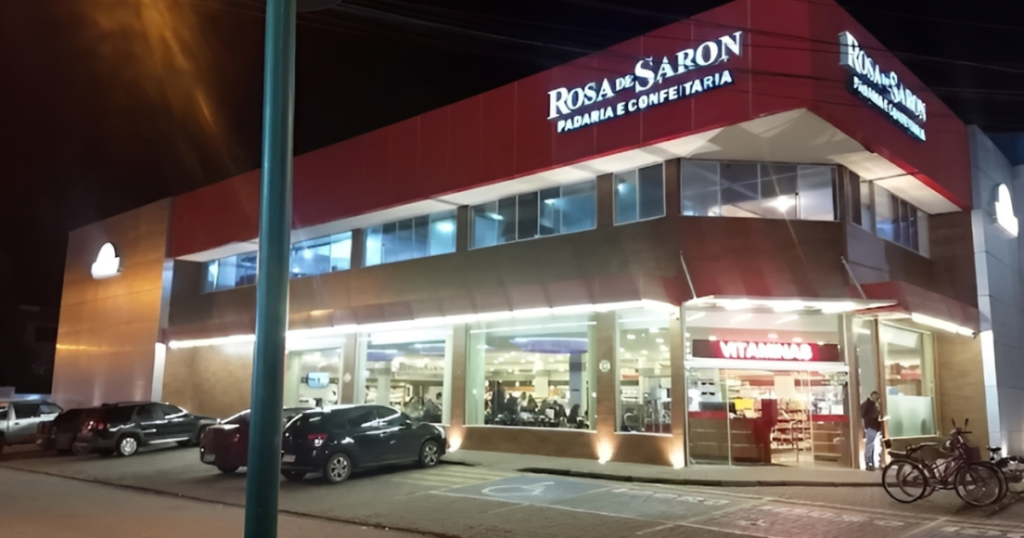 CONFEITARIA CONTRATA EM RIO DAS OSTRAS! Vagas para Atendente, Caixa, Auxiliar, Ajudantes, Confeiteiro, Cozinheiro e Repositor